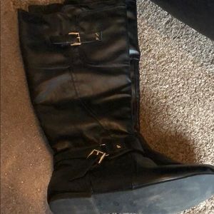 Women’s wide calf black boots